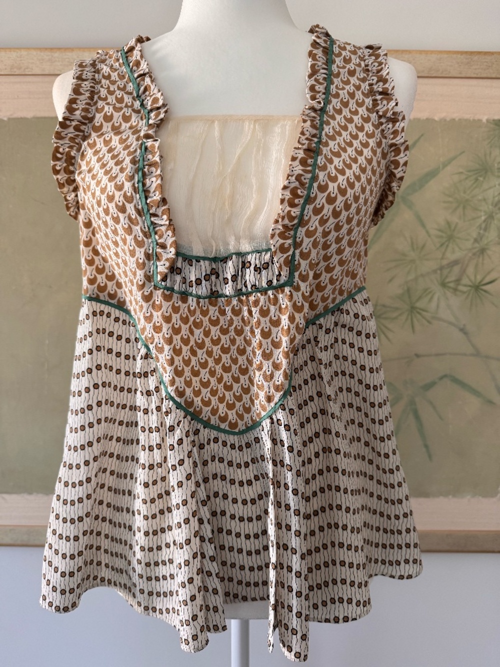 Sleevless Silk print summer top White with Brown & Black dots